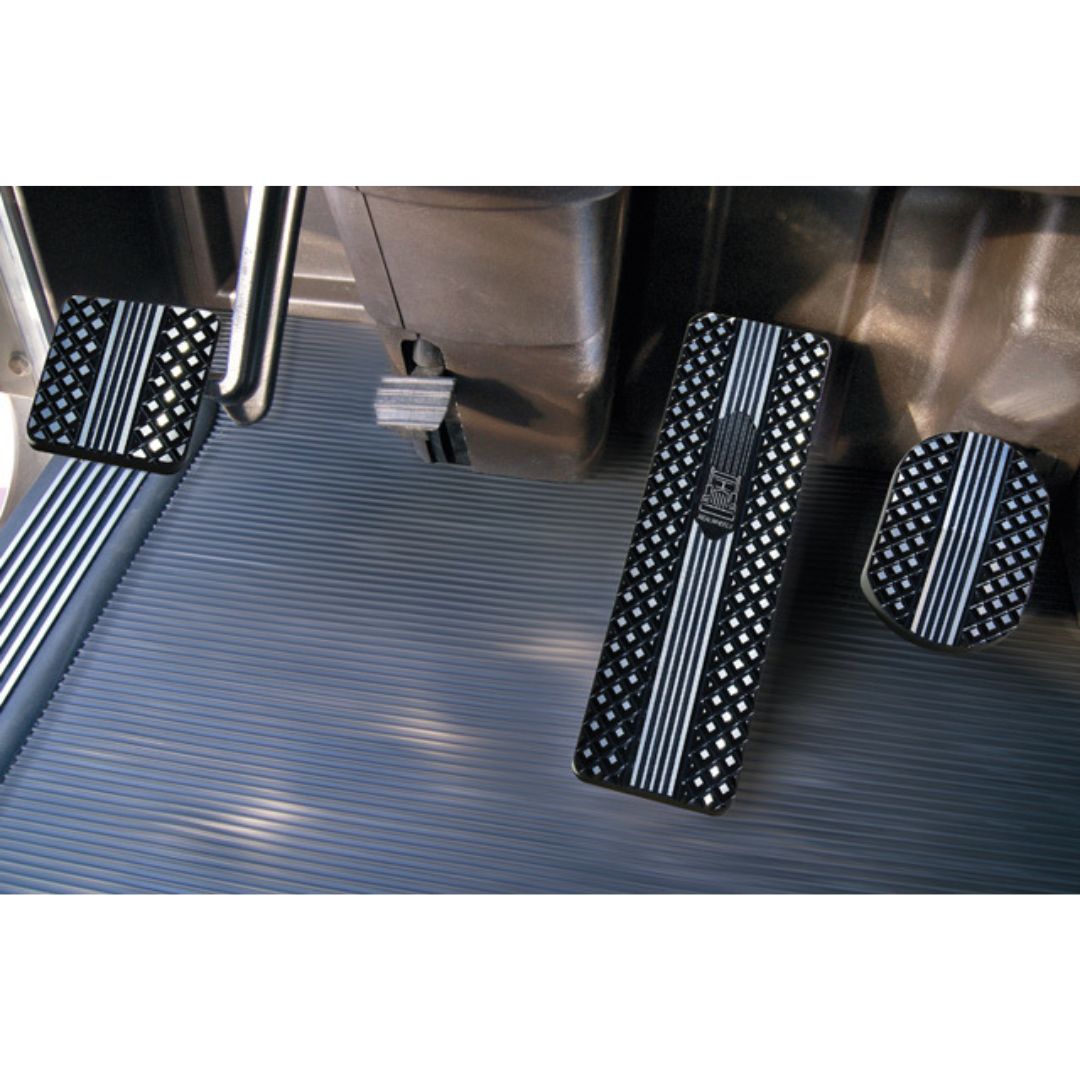 Kenworth T440, T470, T700, T800 and W900 2007 and Newer Black Diamond Crown-Cut Billet Pedal Set