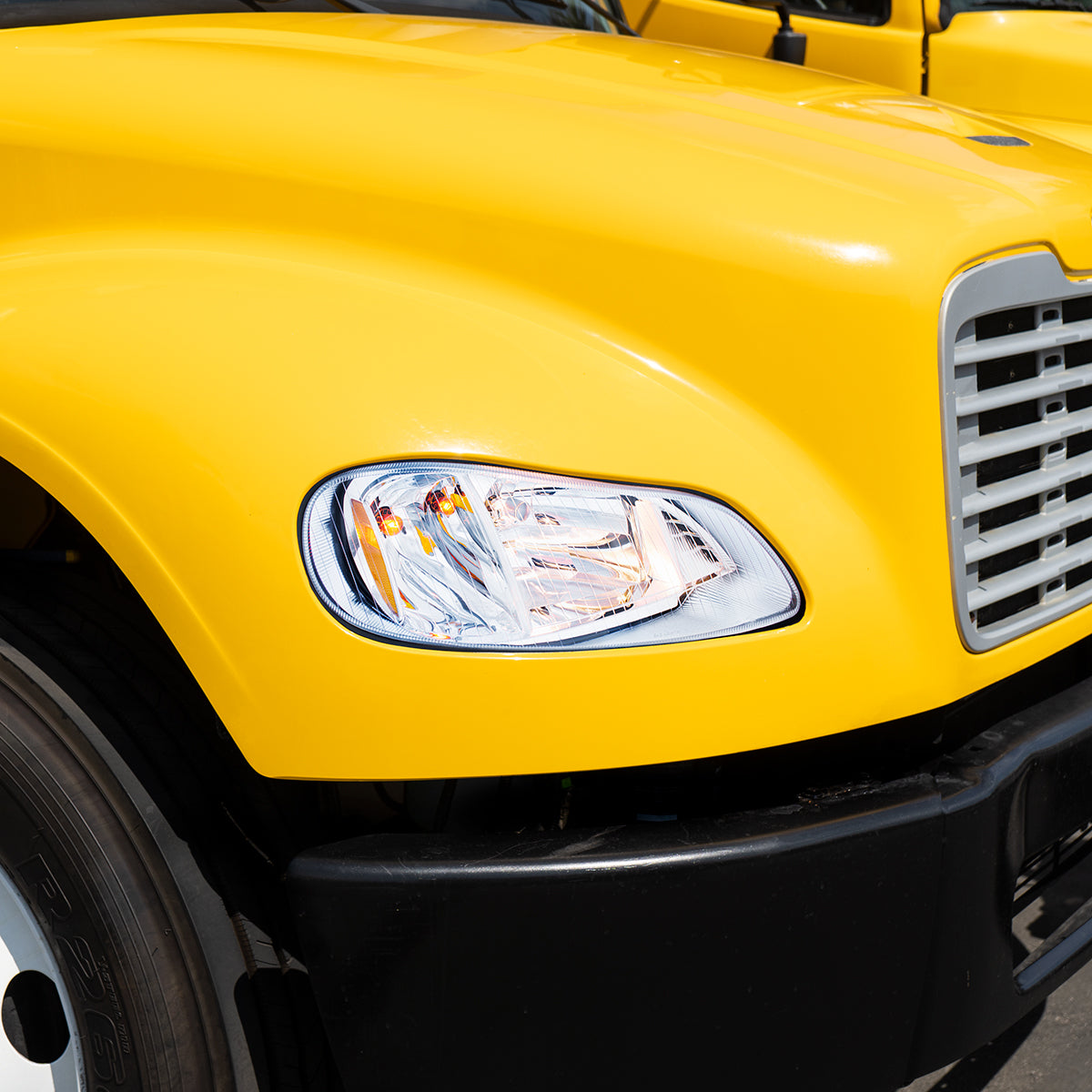 Freightliner M2 Headlight with Turn Signal Light