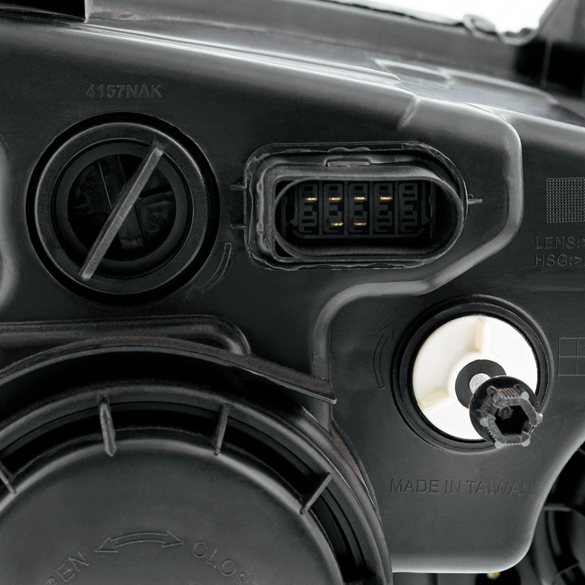 Kenworth T440, T470, T660 LED Projection Headlight with 12 LED Turn and 40 LED Position Light