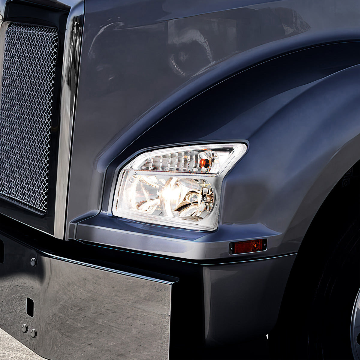 Kenworth T880 Halogen Headlight with Halogen Turn Signal