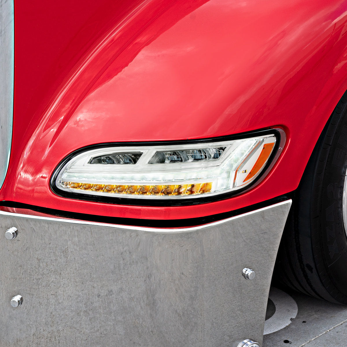 Peterbilt 330, 335, 337, 340, 348, 382, 384, 386, 387 6 LED Headlight with 12 LED Turn and 22 LED Position Light