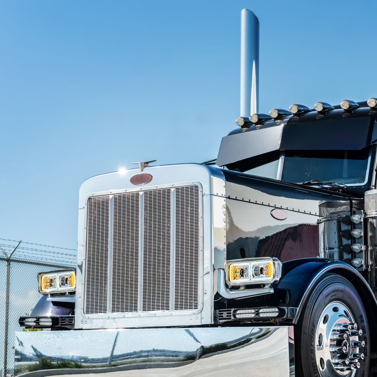 Peterbilt 10 LED Projection Headlight with 8 LED Turn and 100 LED Position Light Bar with Mounting Arm