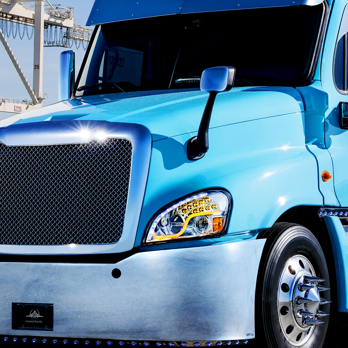 Freightliner Cascadia 2008-2017 LED Headlight with 55 LED Turn and 57 LED Daytime Running Light