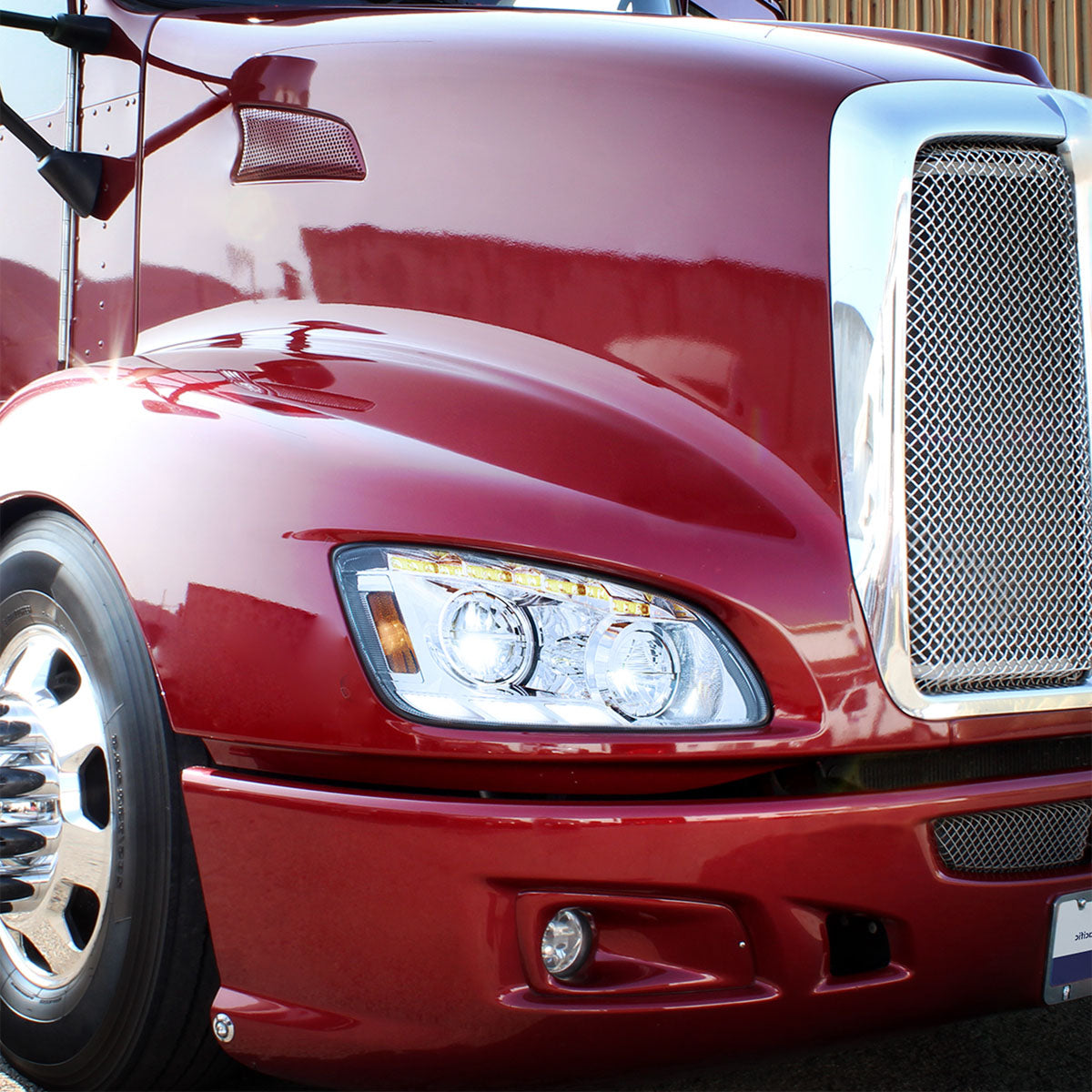 Kenworth T440, T470, T660 LED Headlight with 12 LED Sequential Turn and 81 LED Position Light