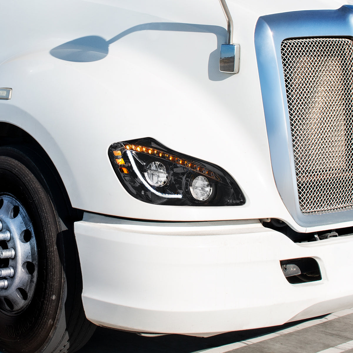 Kenworth T680 45 LED Headlight with 9 LED Sequential Turn and 24 Full LED Marker Light