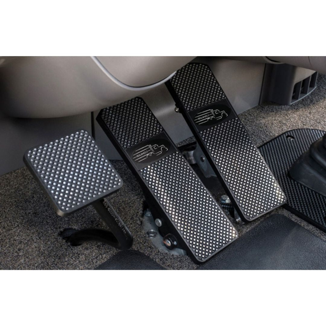Peterbilt 367, 379, 386, 388, 389 1994 and Newer Black Diamond Fine-Cut Billet Pedal Set